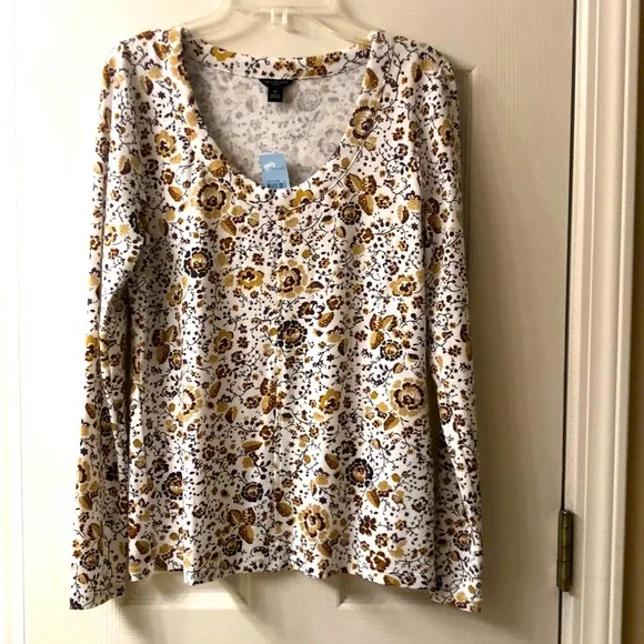 Ann Taylor petite floral tee - Picture 2 of 4